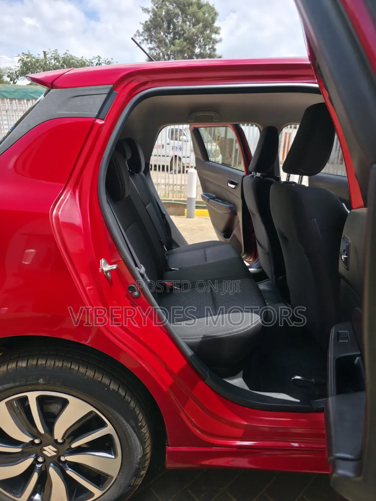 Suzuki Swift 2017 Red