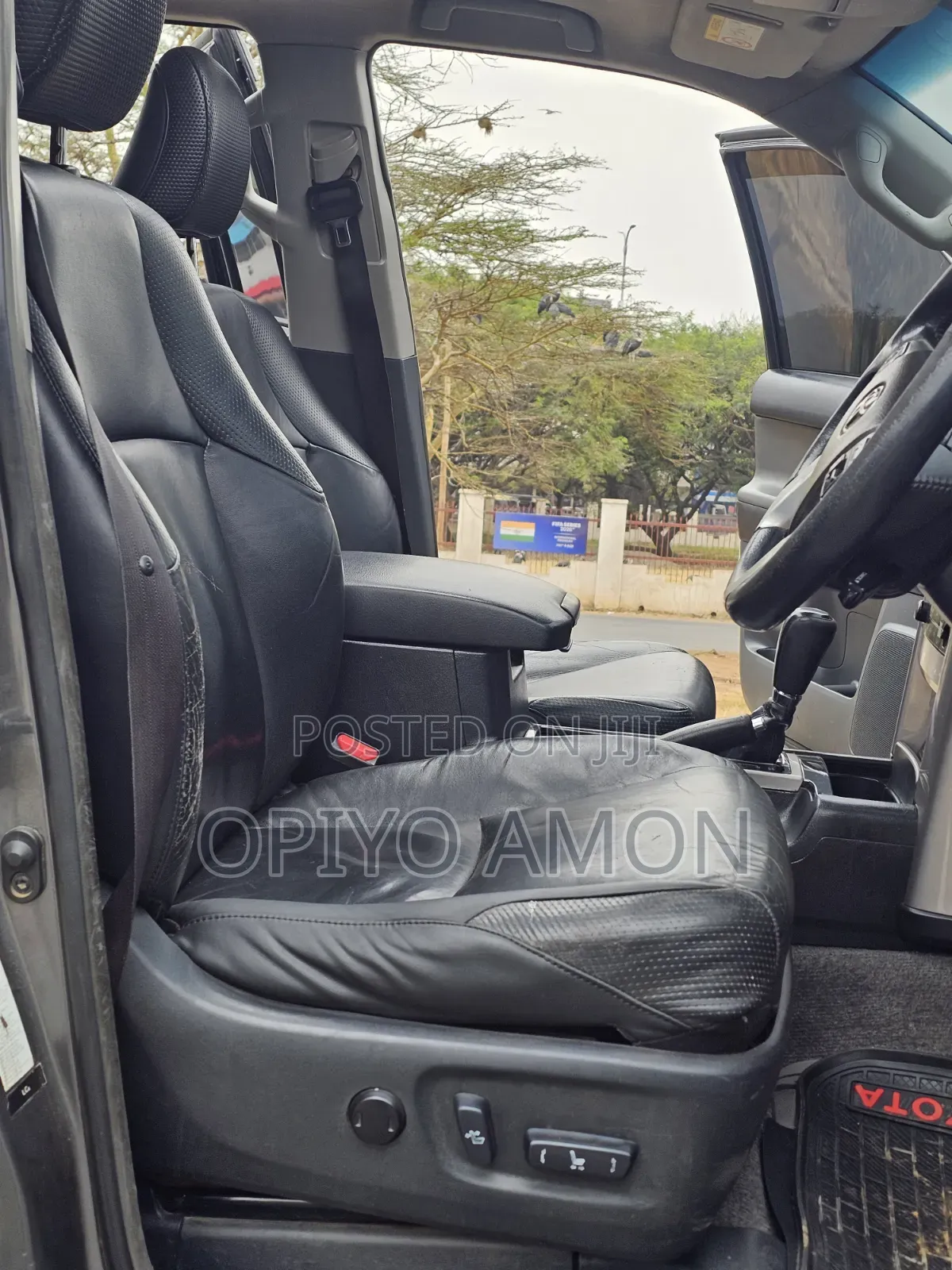 Toyota Land Cruiser Prado 2010 Gray