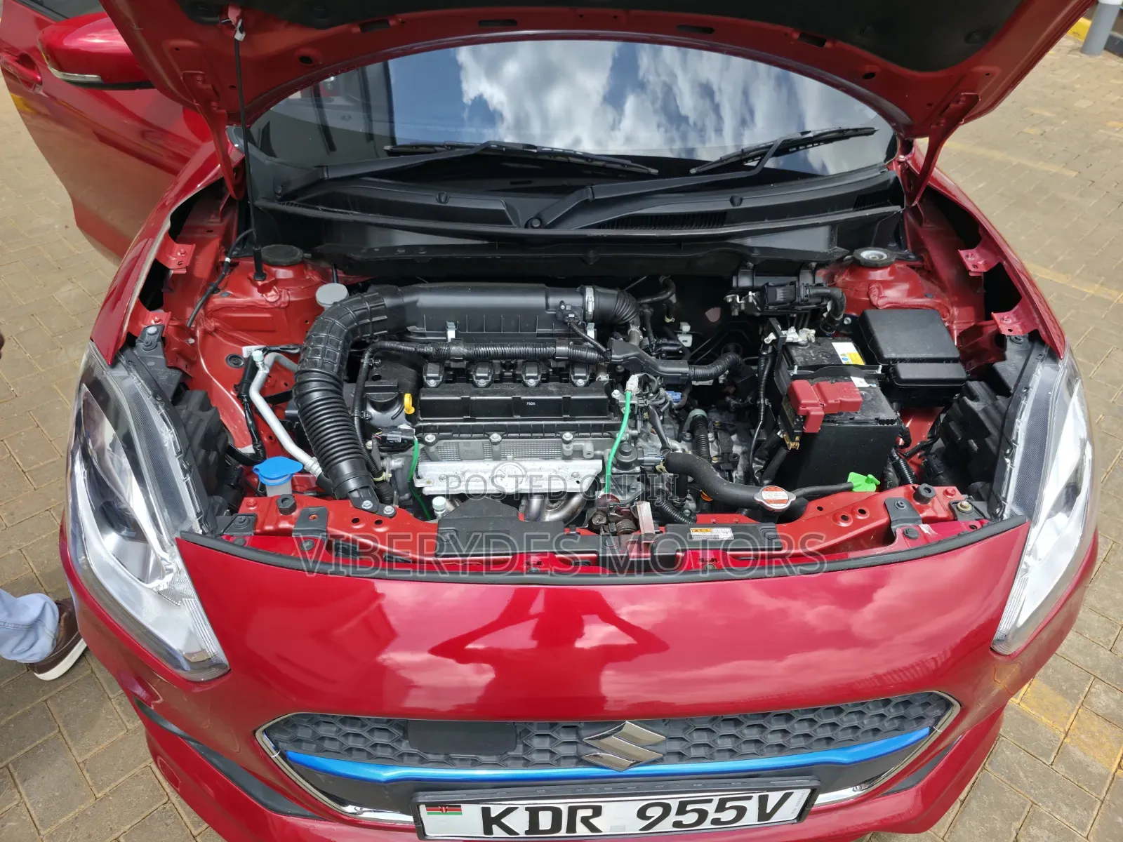 Suzuki Swift 2017 Red
