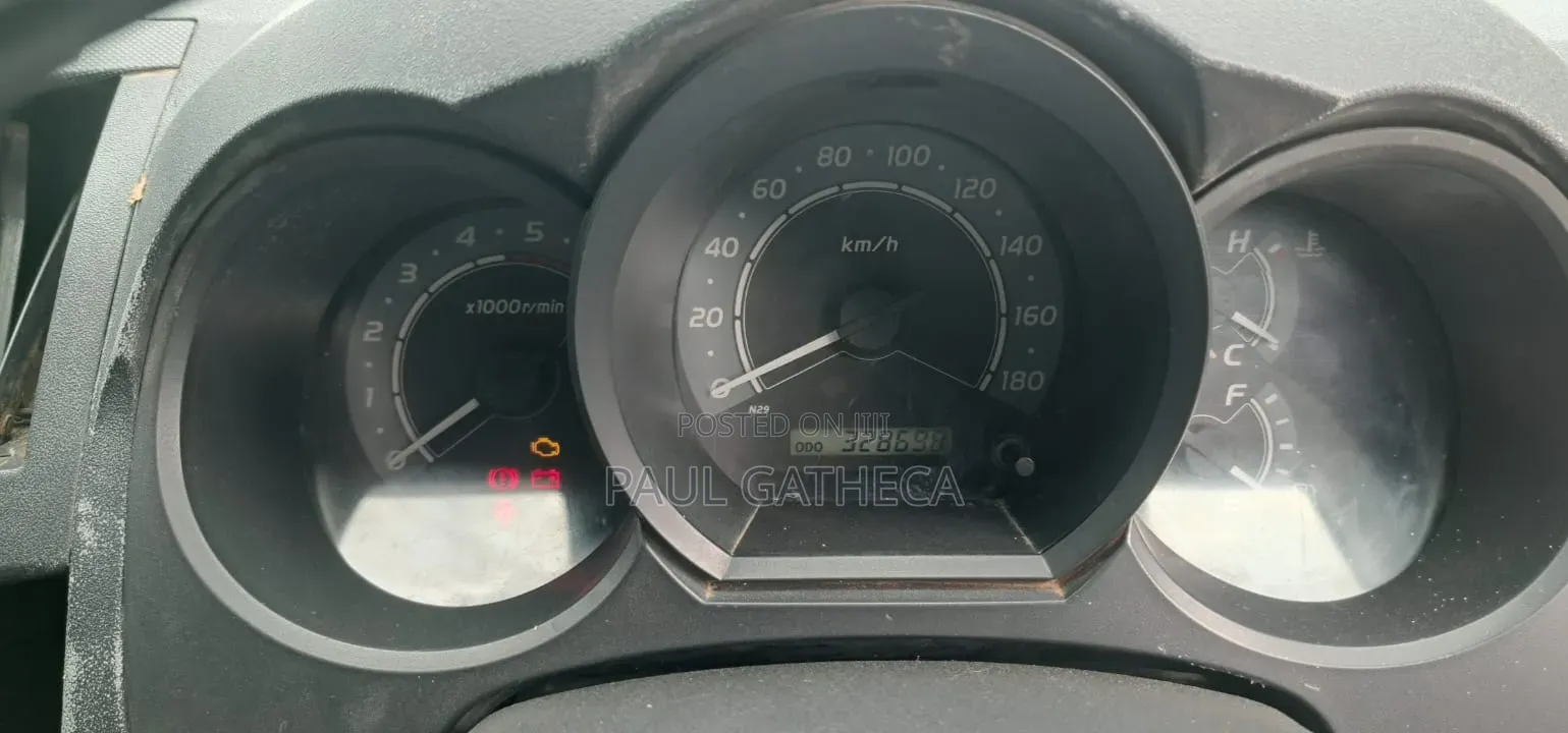 Toyota Hilux 2008 White