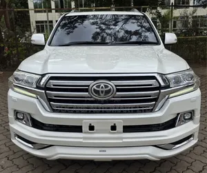 Toyota Land Cruiser 2017 White