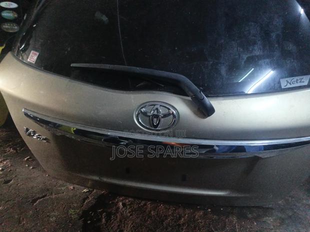 Toyota Vitz Boot - thumbnail 2