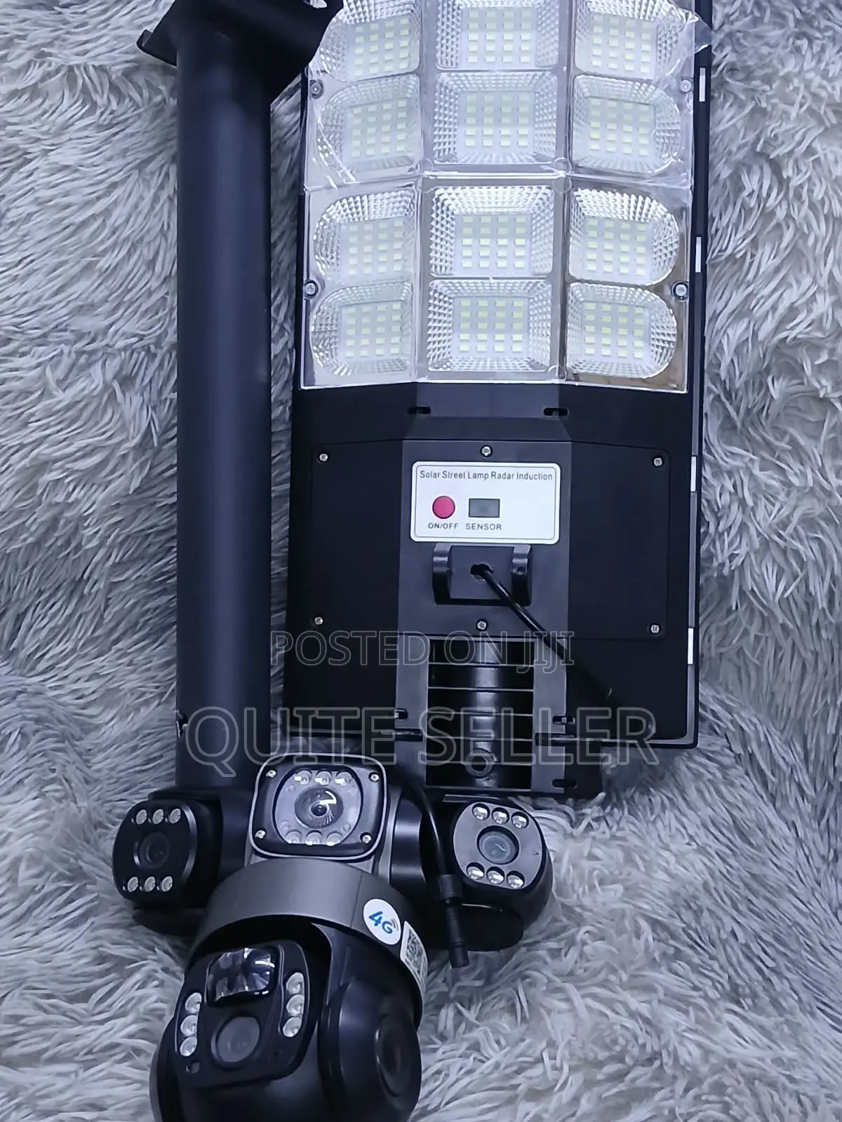 Triple Lens 4G Solar PTZ Camera With LED Floodlight