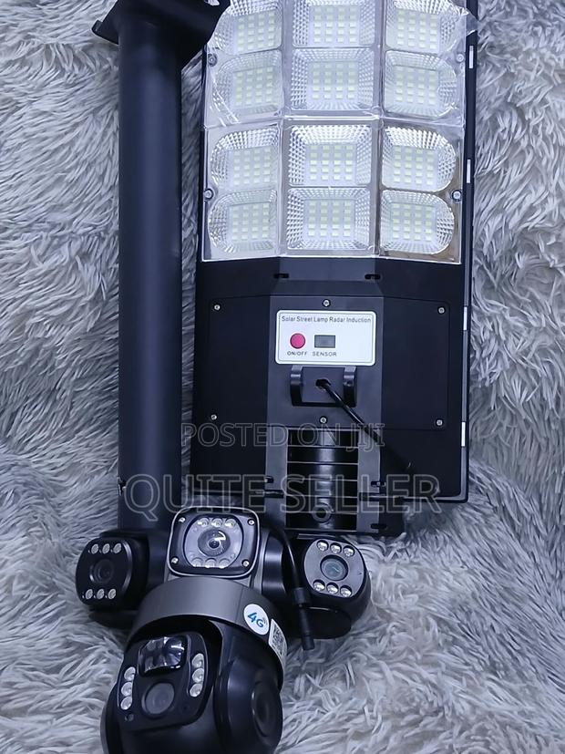 Triple Lens 4G Solar PTZ Camera With LED Floodlight