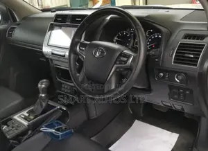 Toyota Land Cruiser Prado 2.8 2021 Pearl