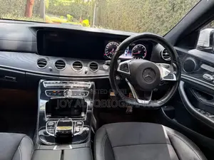 Mercedes-Benz E200 2020 Silver