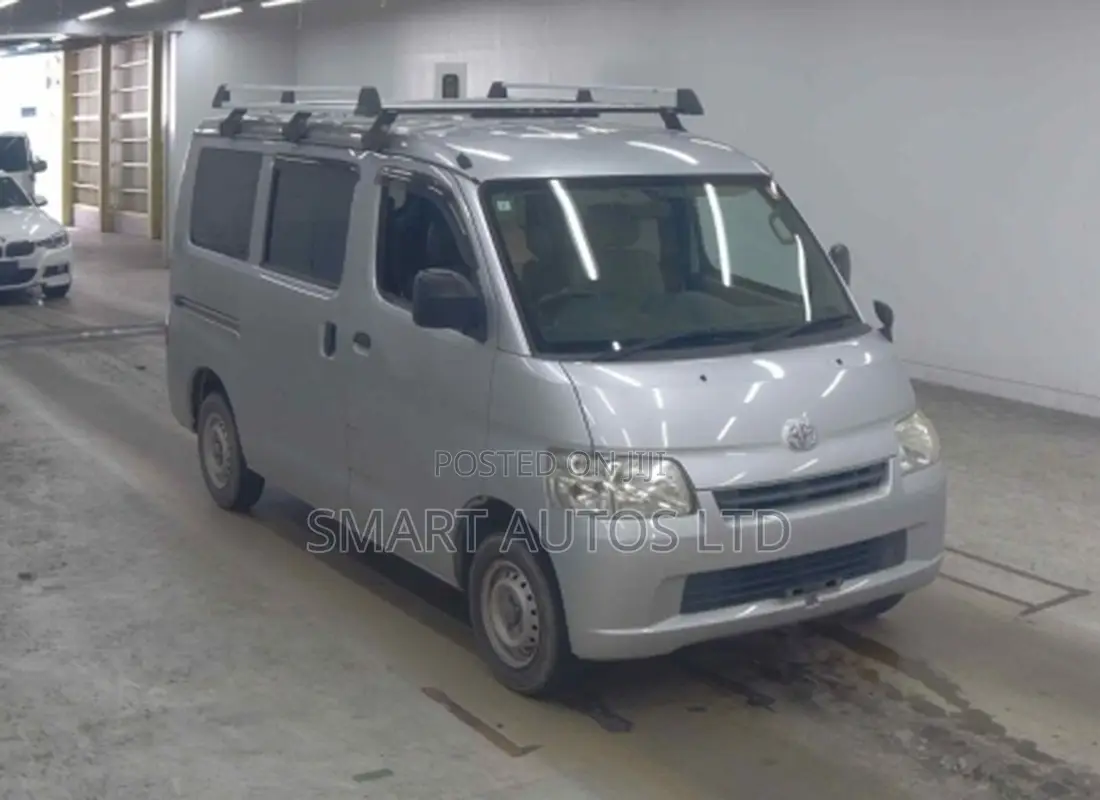 Toyota TownAce 2019 Silver