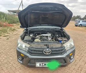 Toyota Hilux 2018 Gray