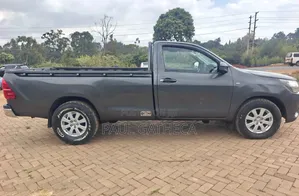 Toyota Hilux 2018 Gray