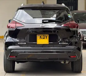 Nissan Kicks 2020 Brown