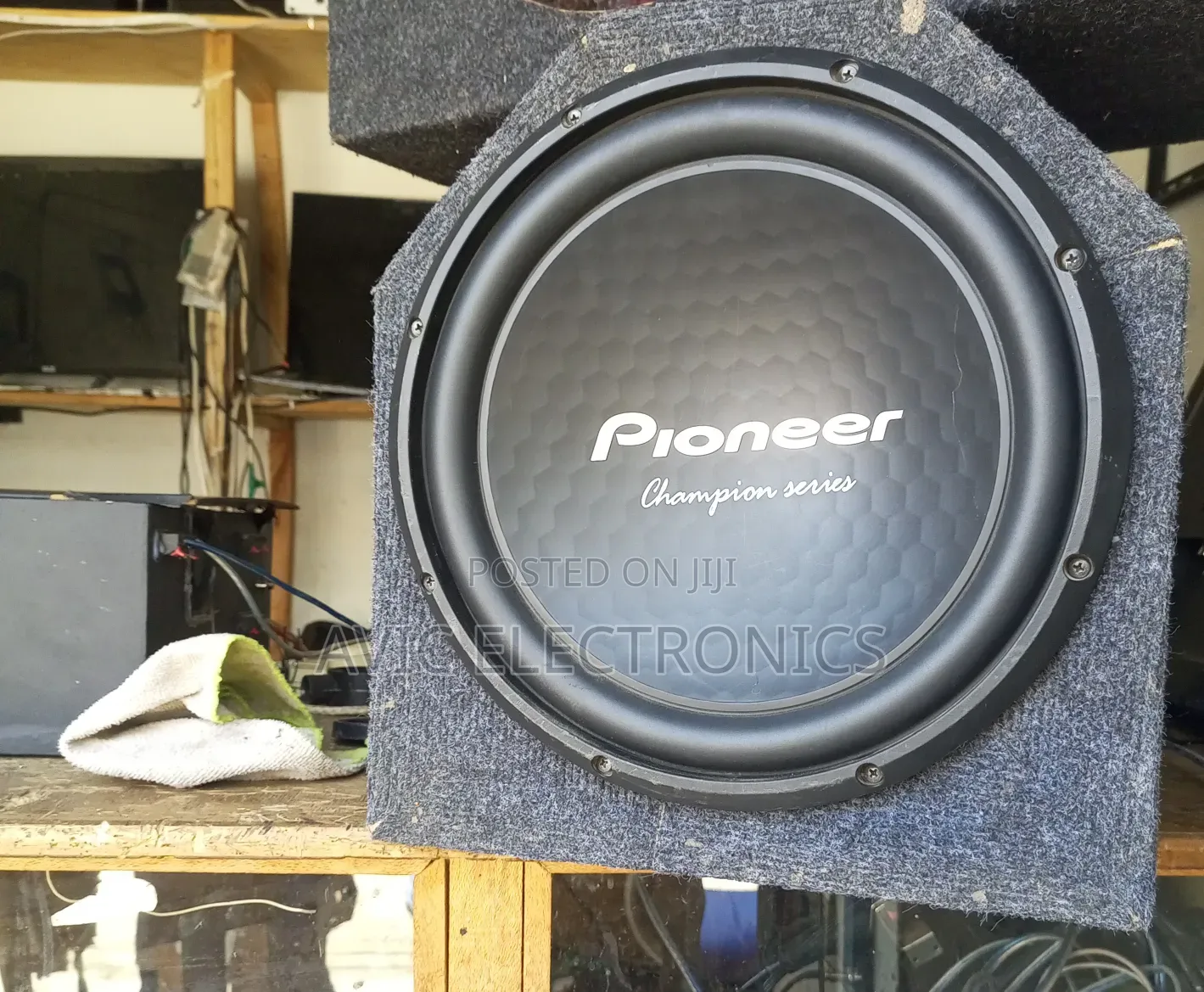 1500watts Pioneer Sub