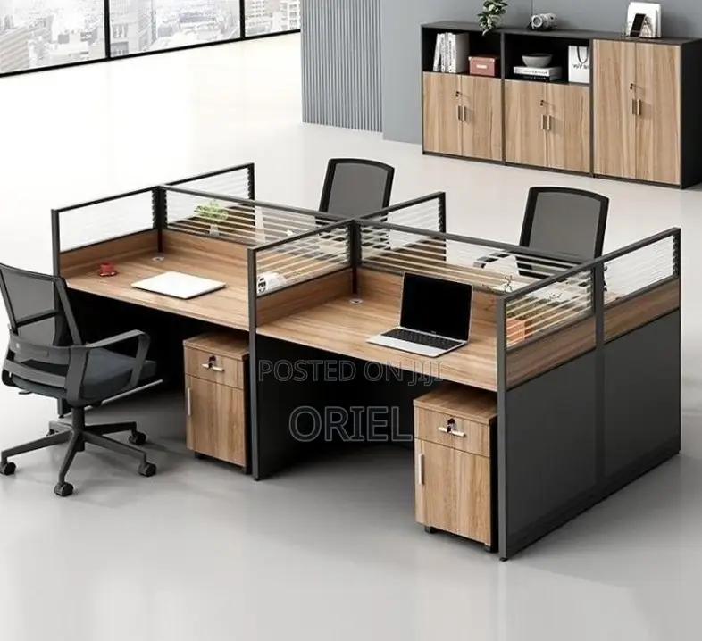 Office Workstation 4-Seater Workstation Table