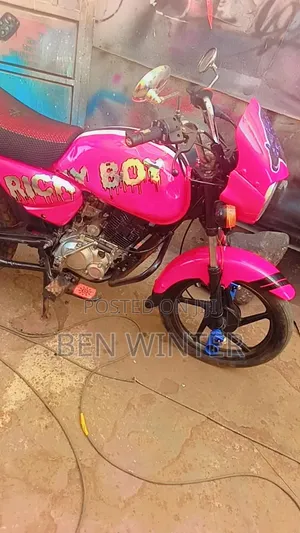 Bajaj Boxer 150 UG 2022 Pink