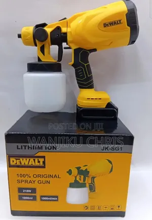 New Dewalt Cordless Spray Gun With 2 Battries Plus Charger