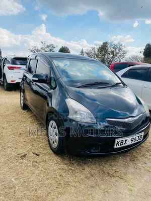 Toyota Ractis 2006 Black