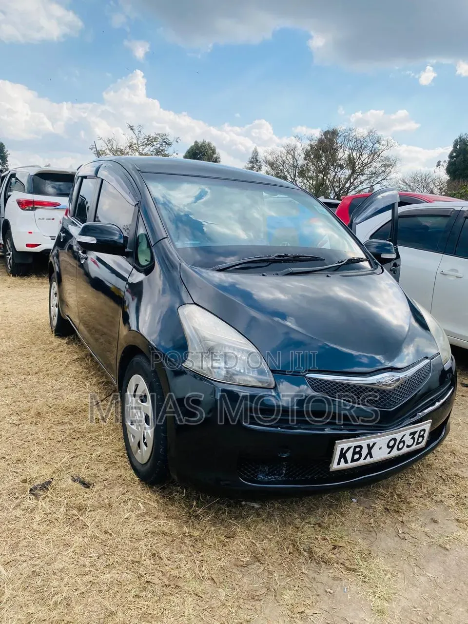 Toyota Ractis 2006 Black