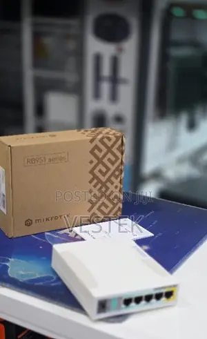 MikroTik RB951 5-Port Ethernet Wireless Router