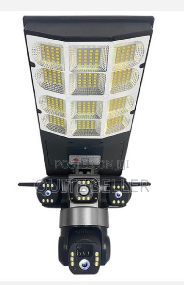 V380 4G Triple Lens Solar PTZ Camera With 180W Solar Street Light