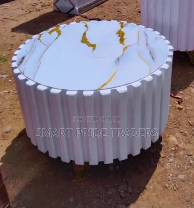 Luxurious Circular Table With Pure Marble