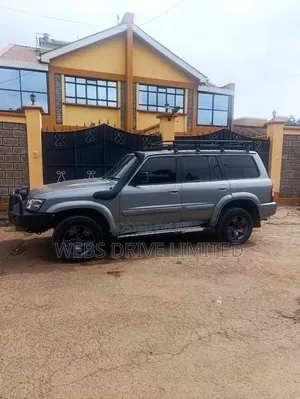 Nissan Patrol 2002 Gray