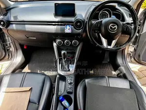 Mazda Demio 2016 Silver