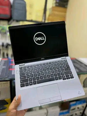 Laptop Dell Latitude 5310 8GB Intel Core i7 SSD 256GB