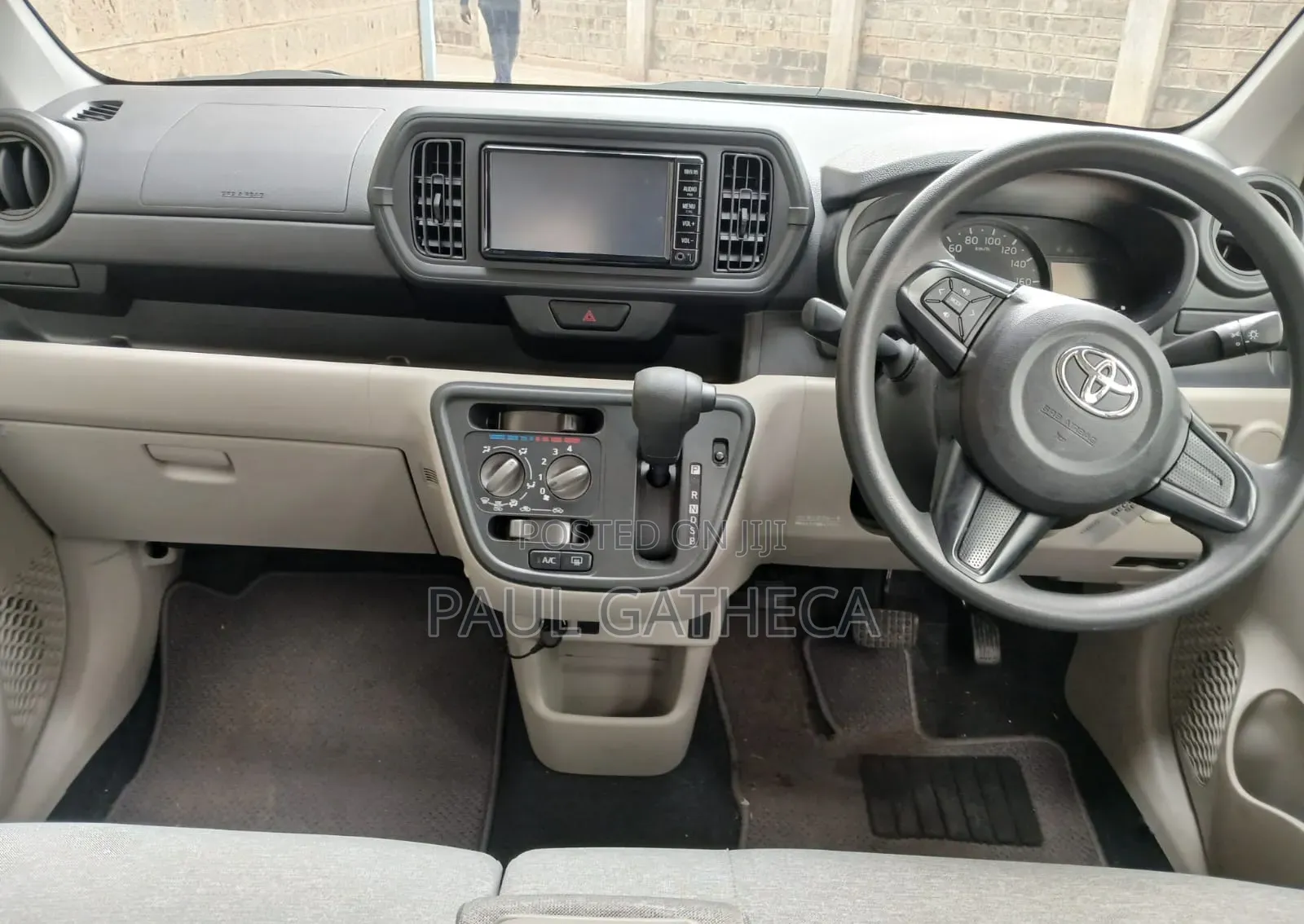 Toyota Passo 2018 Yellow