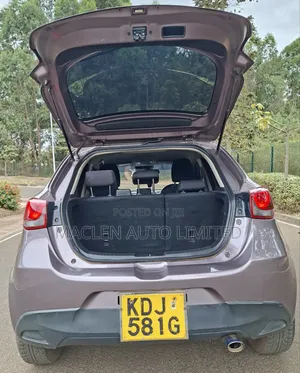 Mazda Demio 2015 Pink