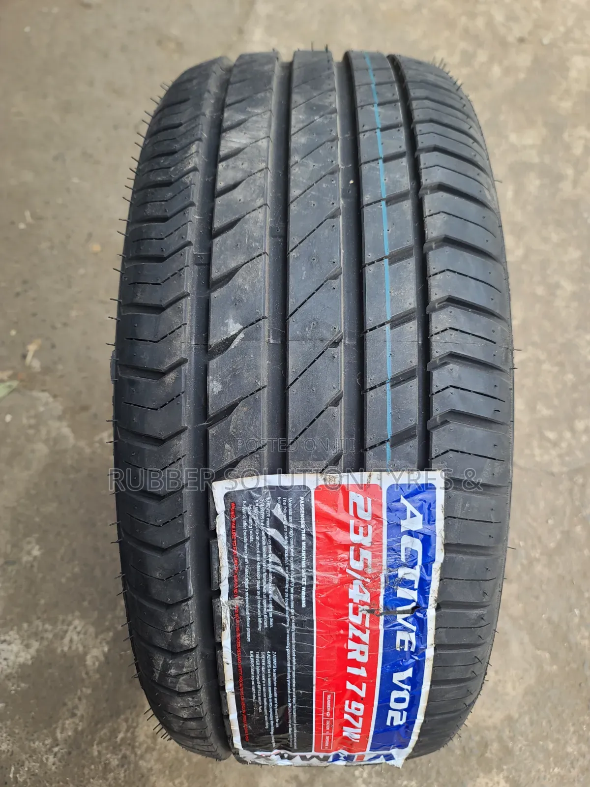 235 /45 R17 Vinmax Tyres 97w Active V02
