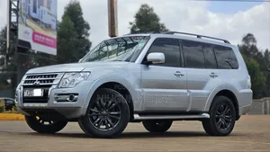 Mitsubishi Pajero V80 3.2 DI-D 2016 Silver