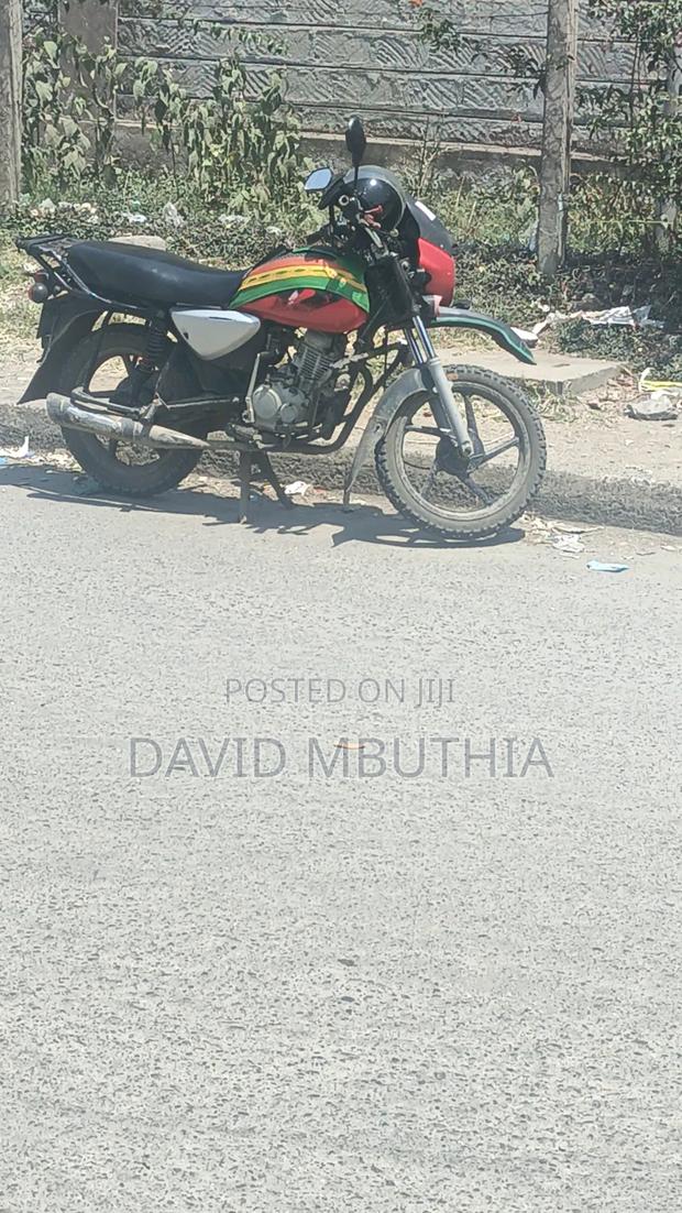 Bajaj Boxer 125 2016 Red