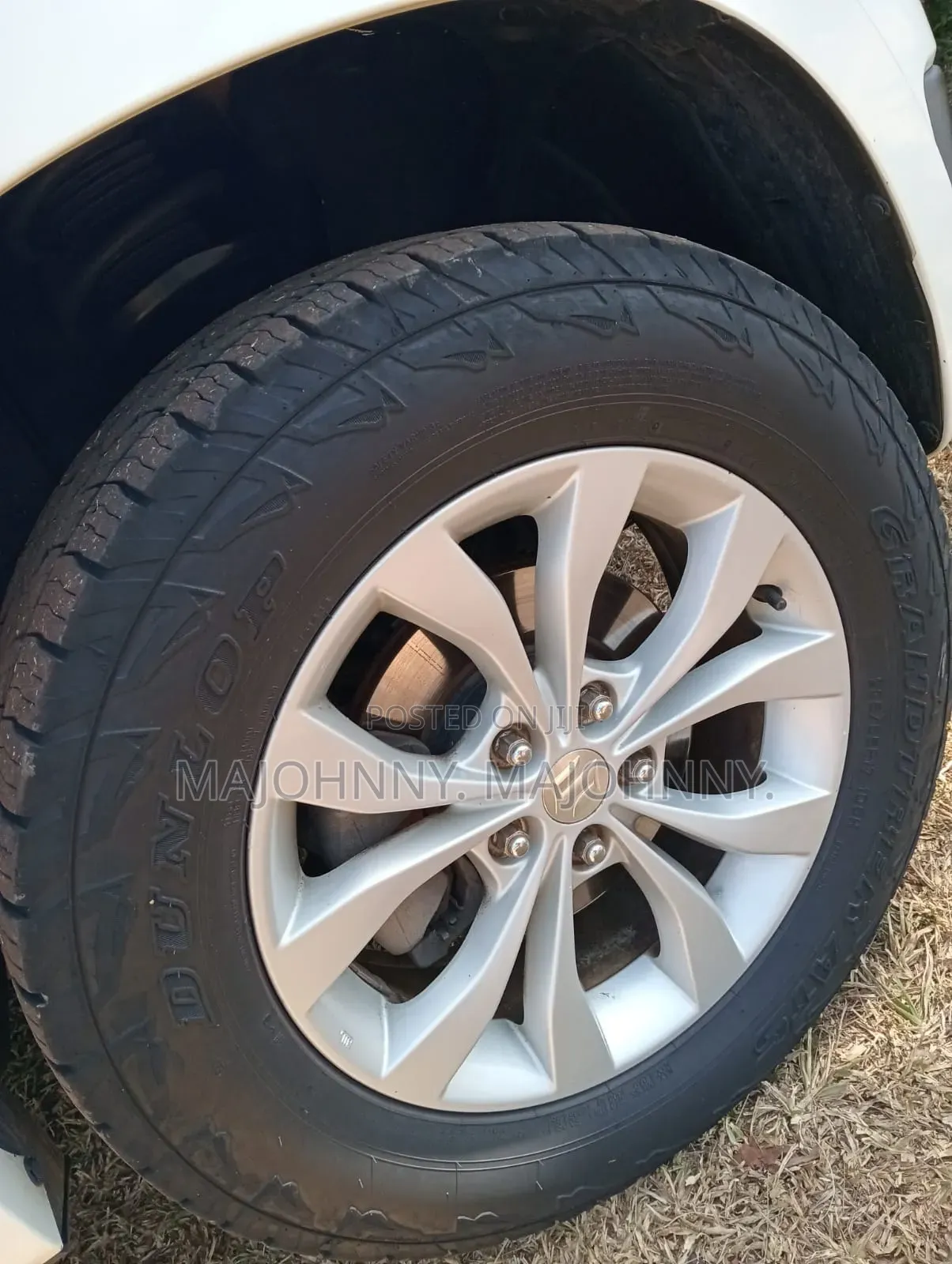 Suzuki Escudo 2012 White