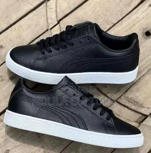 Puma Suede Sneakers