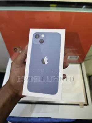 New Apple iPhone 13 256 GB Blue