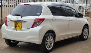 Toyota Vitz 2013 White