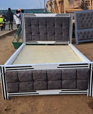 5x6 Modern Grey Grid-Tufted Mocket Bed