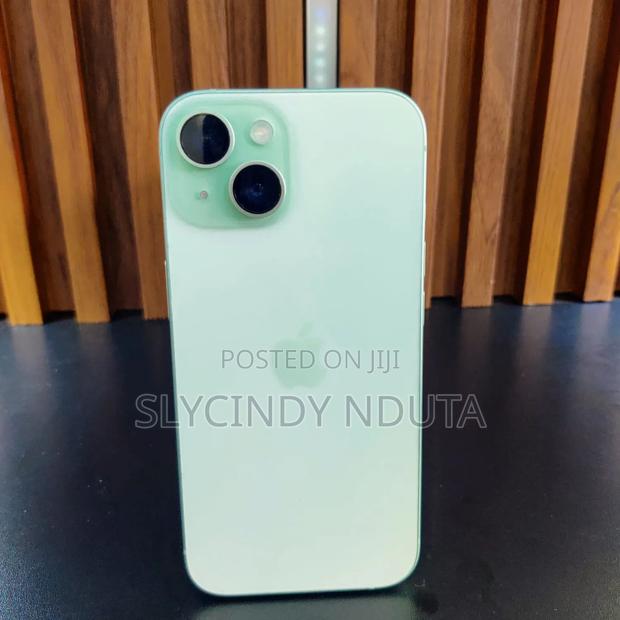 Apple iPhone 15 128 GB Green - thumbnail 2