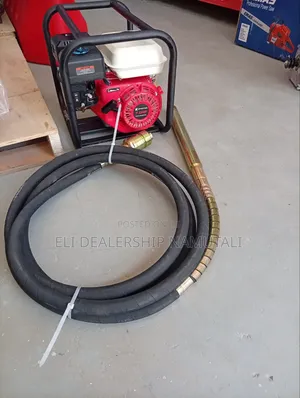 7HP Petrol Concrete Vibrator Machine With 45mm Poker