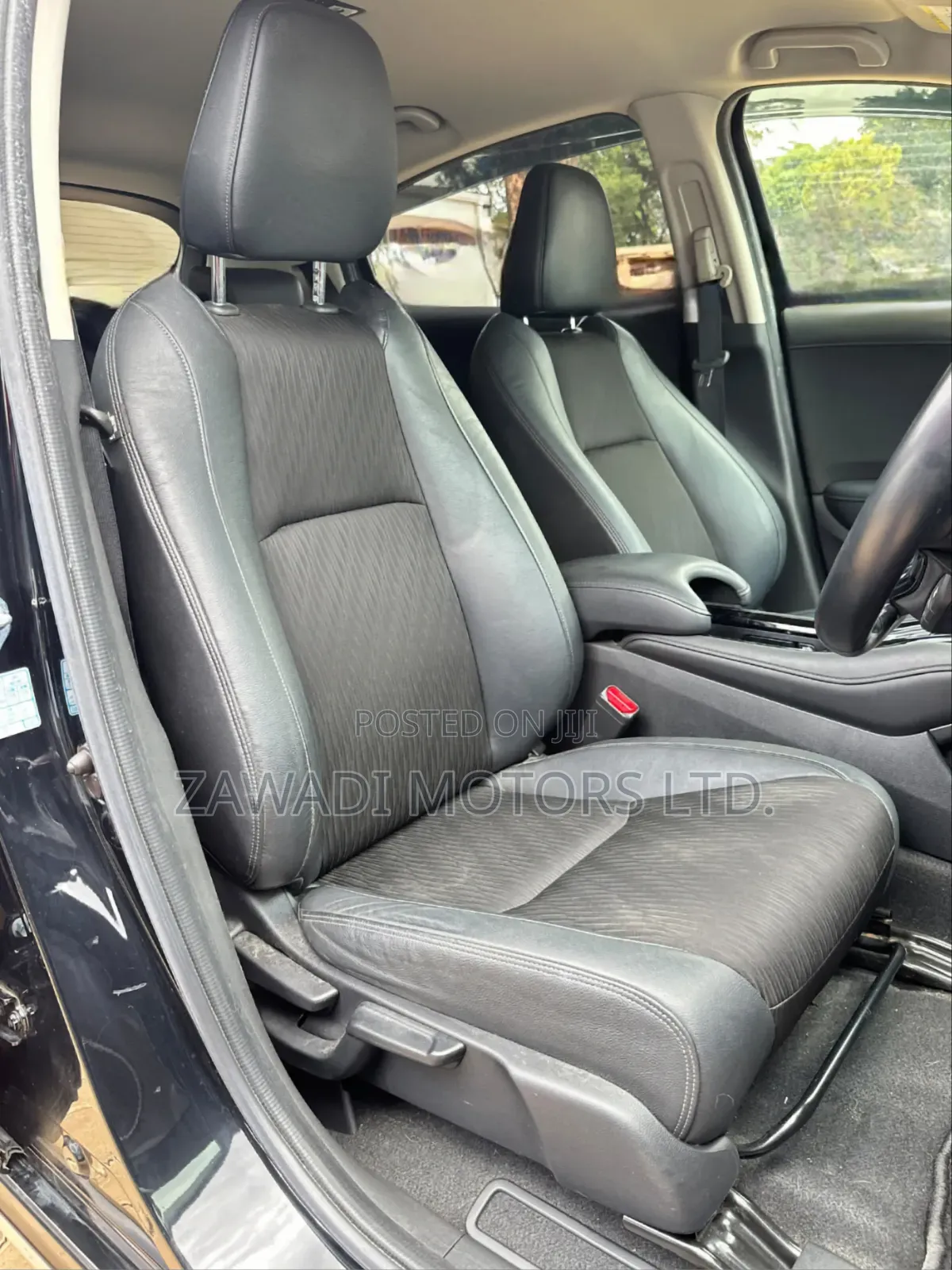Honda Vezel 1.5 Hybrid 2WD 2019 Black