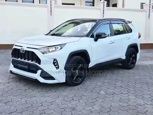 Toyota RAV4 Adventure AWD 2020 White