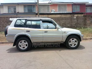Toyota RAV4 2001 Pearl