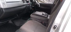 Toyota HiAce 2014 Silver