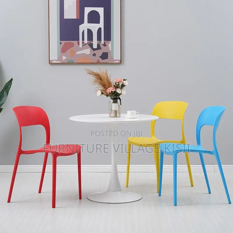 Office Chair; Retro Plastic Visitors Chair.