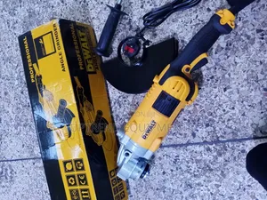DeWalt Angle Grinder Machine