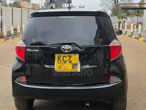 Toyota Ractis 1.5 AWD 2012 Black