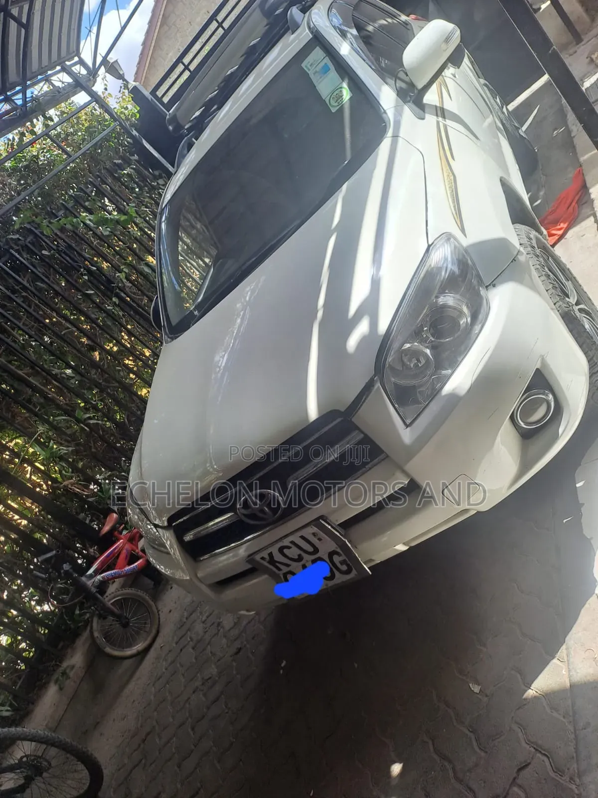 Toyota RAV4 2012 White