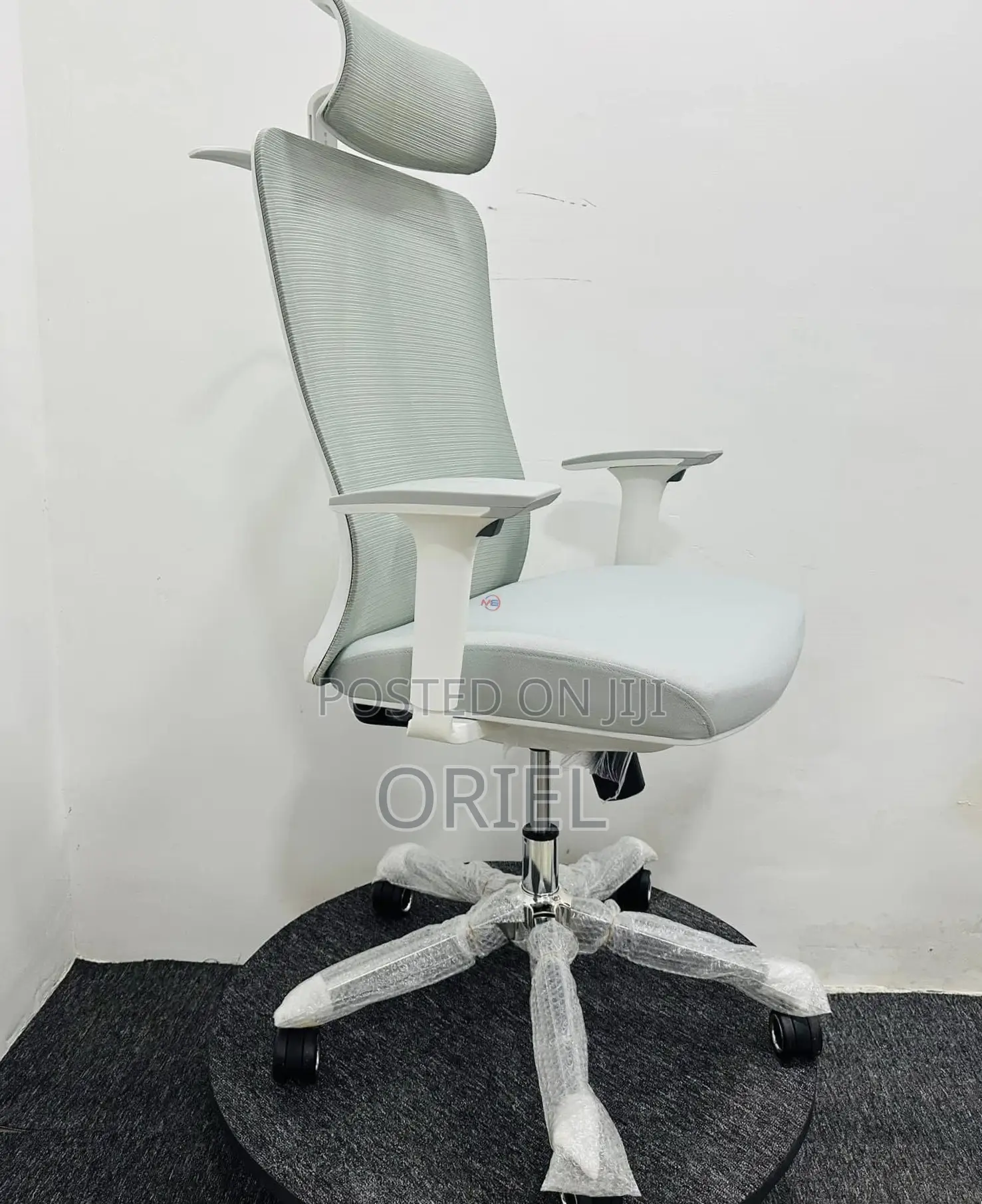 Office Chair : Orthopedic Gray Staff Chair