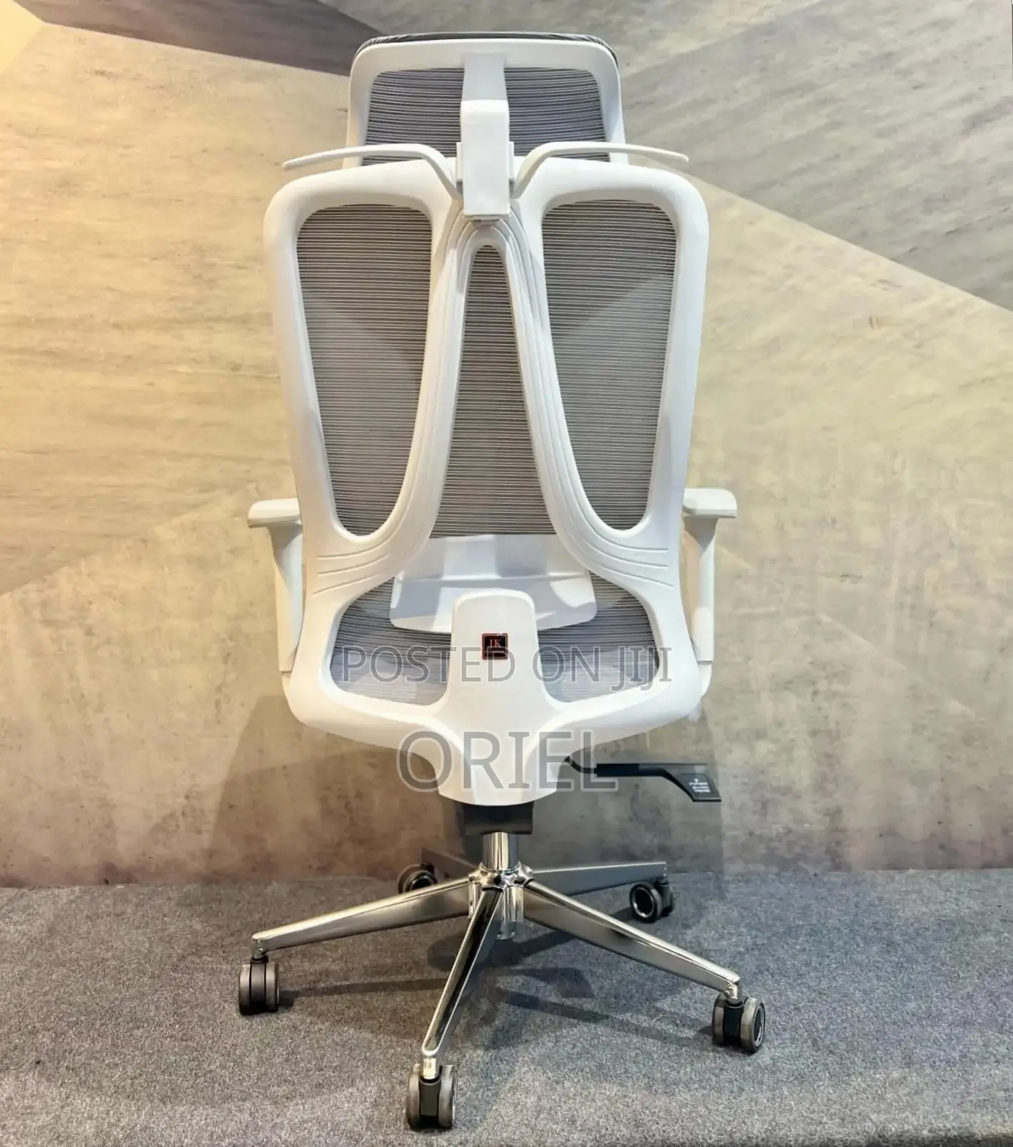 Office Chair : Orthopedic Gray Staff Chair