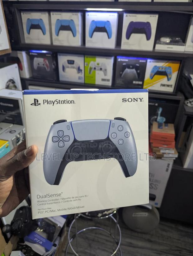 Sony Playstation 5- Sterling Silver Dual Sense - thumbnail 3