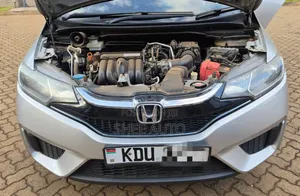 Honda Fit 2018 Silver